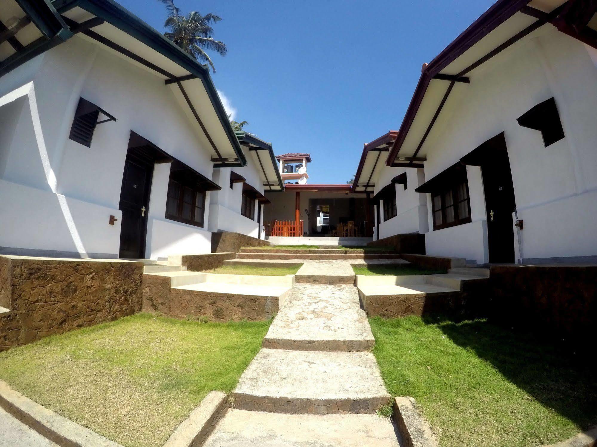 Ramon beach resort Ambalangoda  Exterior foto